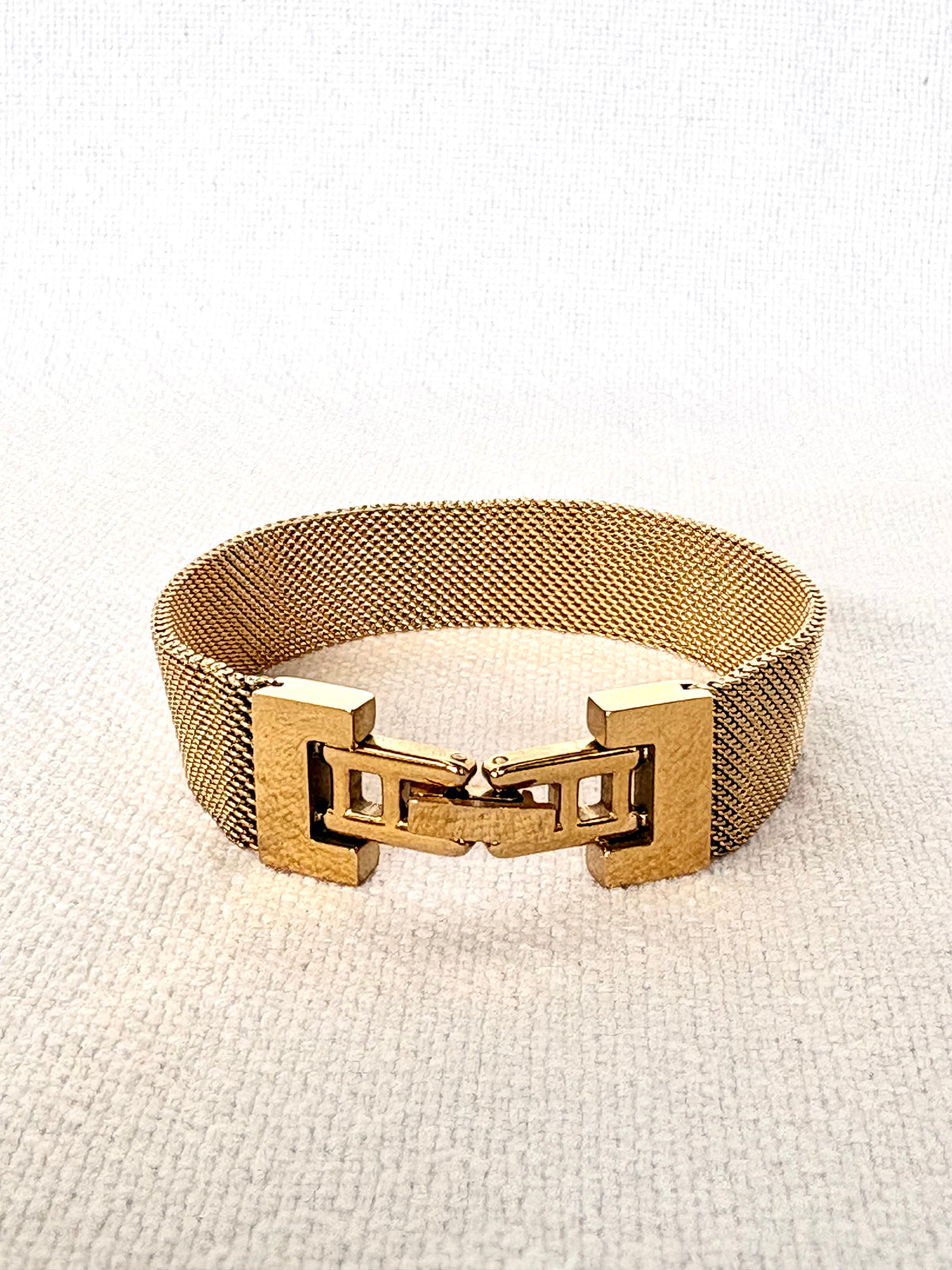 Harper Mesh Gold Bracelet on a neutral background